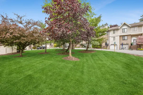 $599,000 | 12 Louisburg Square, Verona, NJ 07044