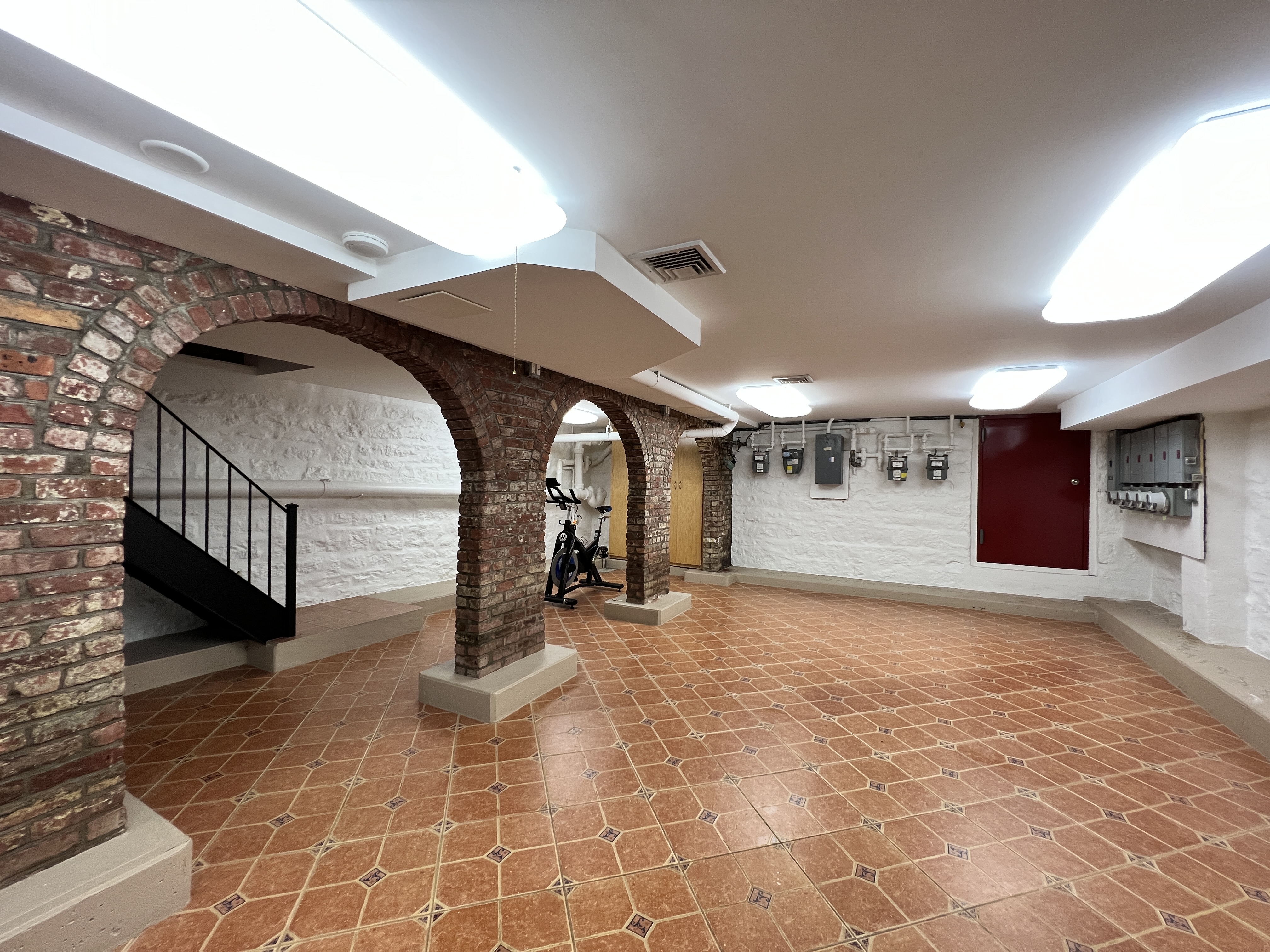 75 Warren Street, Unit 1 Brooklyn, NY 11201 - Photo 10 of 14 a view of a entryway