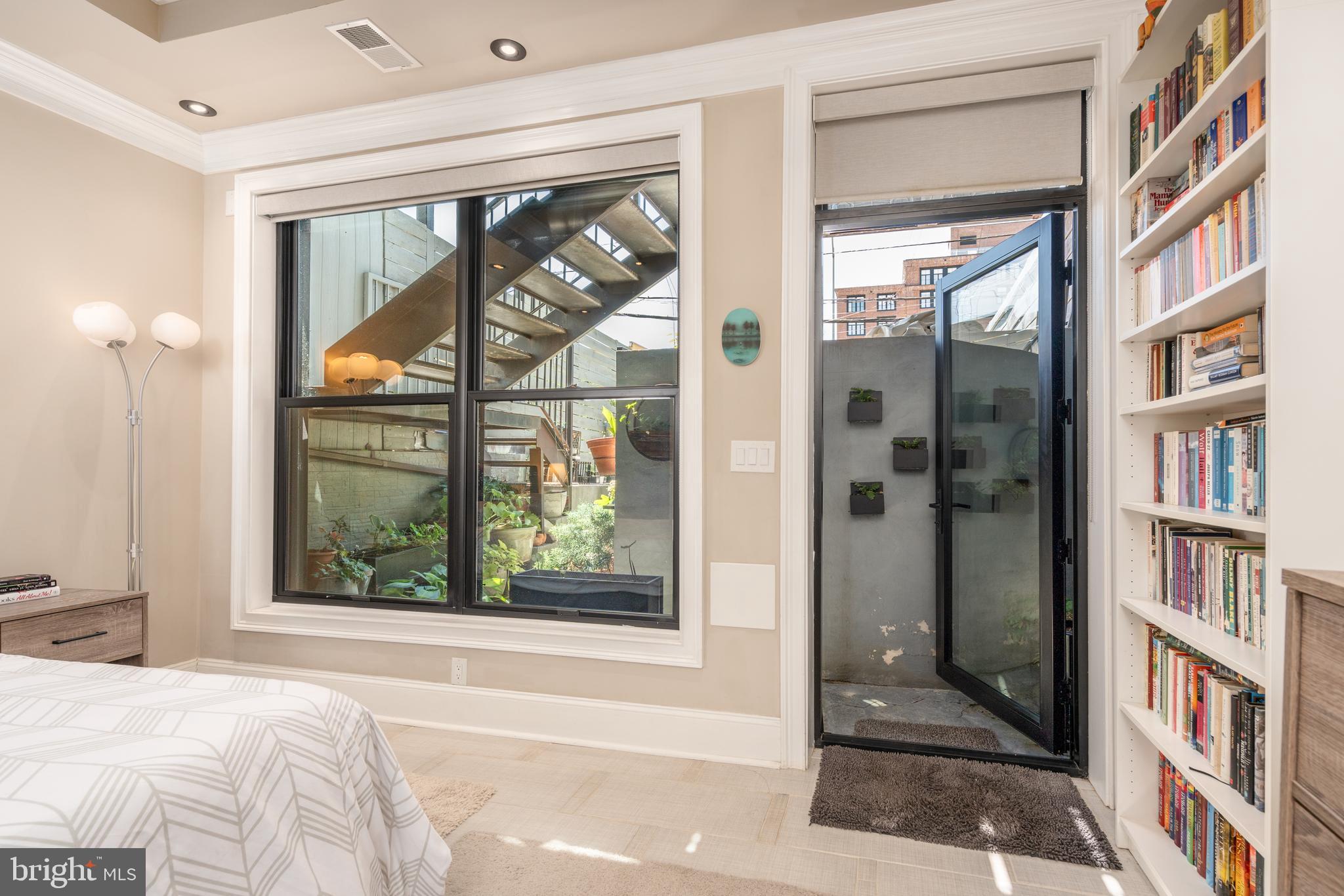 2464 Ontario Road Northwest, Unit 1 Washington, DC 20009 - Photo 8 of 33 Gallery Image 8