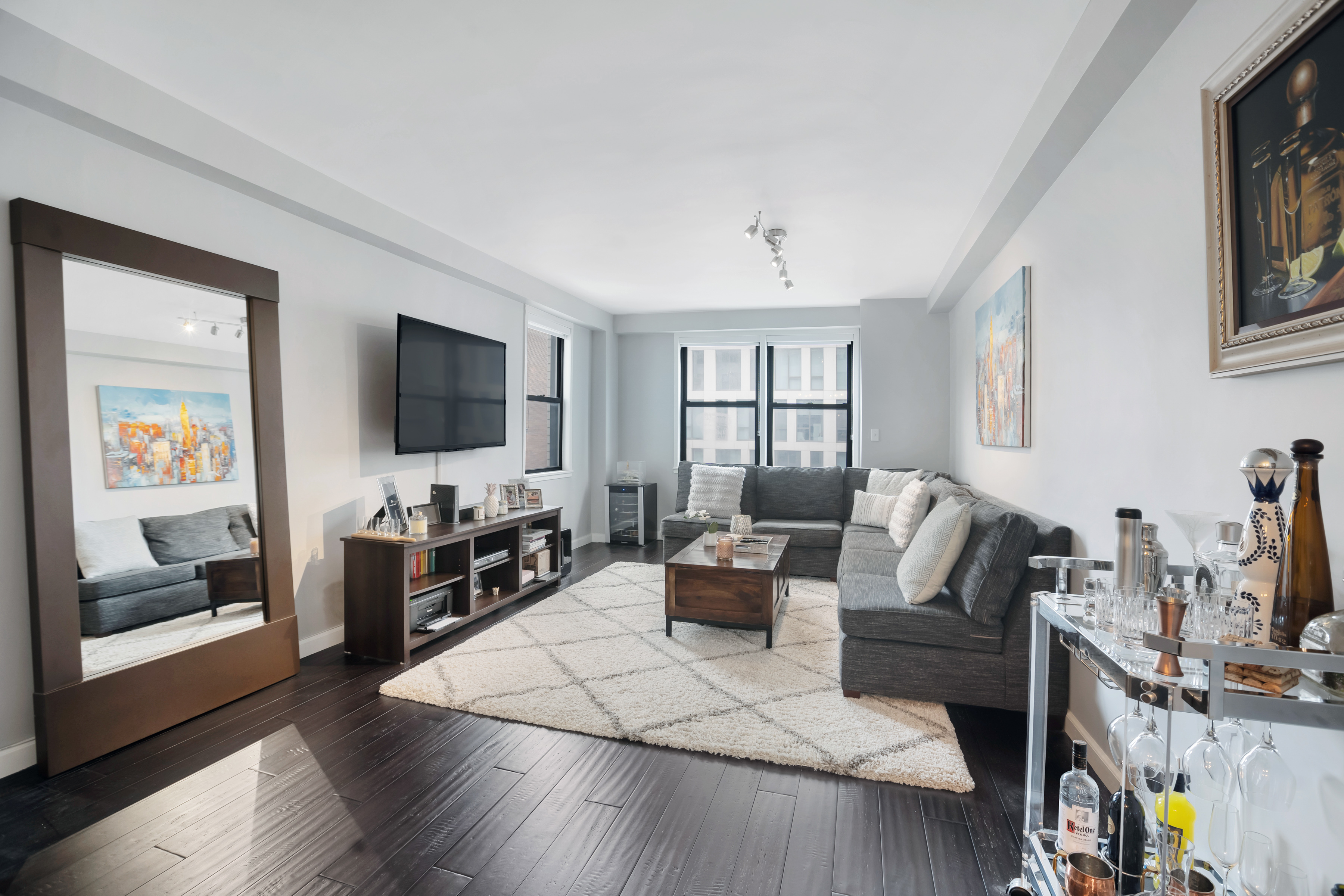 201 East 21st Street, Unit 15D Manhattan, NY 10010 - Photo 2 of 7