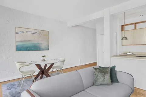 $759,000 | 314 West 94th Street, Unit 5D | Upper West Side