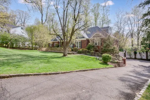 $2,750,000 | 57 Mohawk Road, Short Hills, NJ 07078