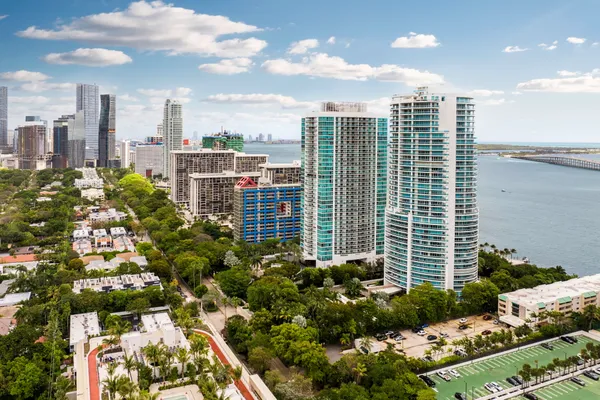 $1,600,000 | 2127 Brickell Avenue, Unit 1805, Miami, FL 33129