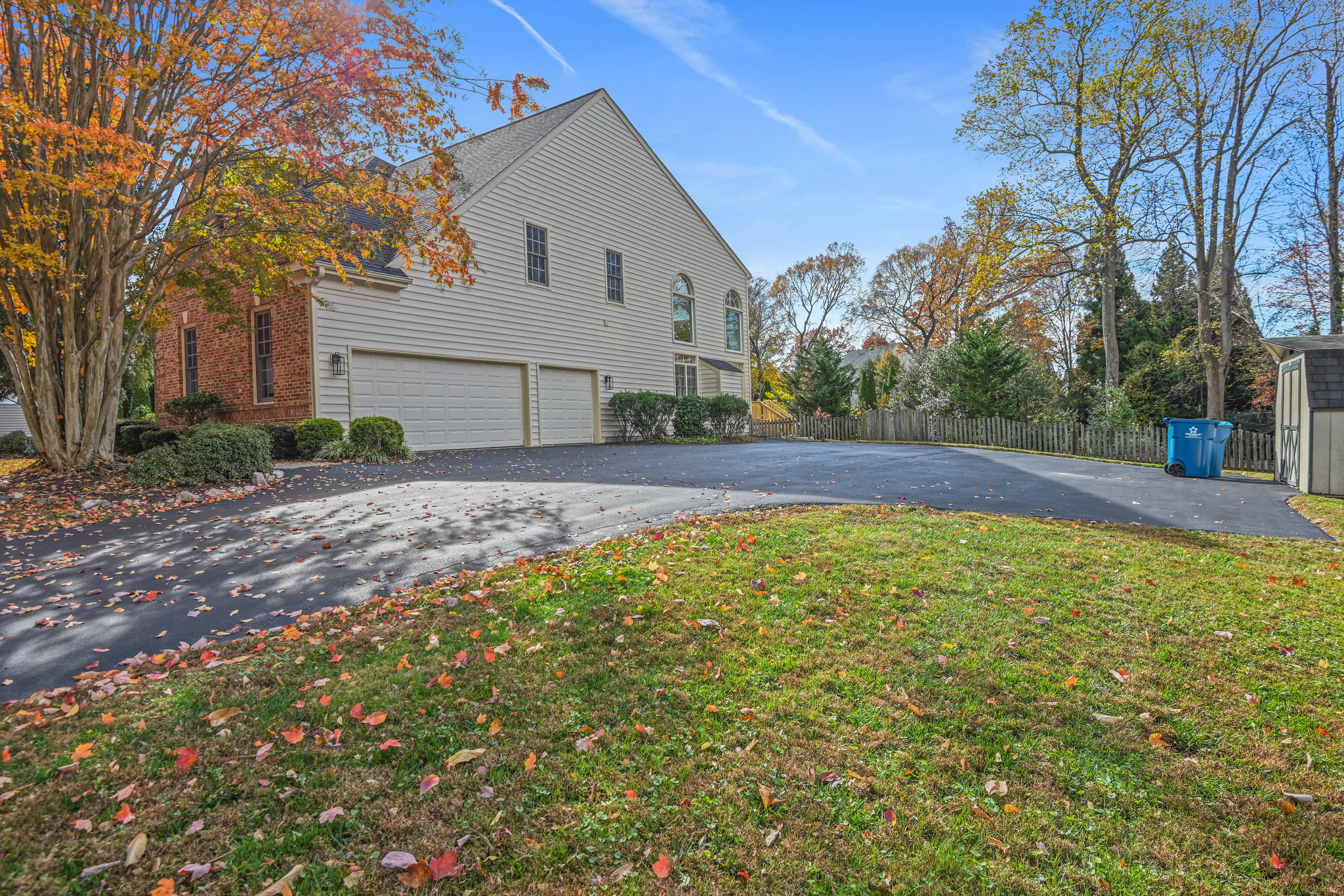 2628 Five Oaks Road Vienna, VA 22181 - Photo 36 of 40 a view of a house with a yard