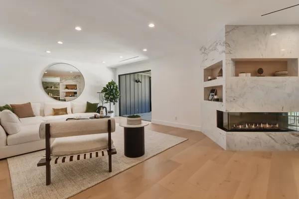 $3,350,000 | 3721 Woodcliff Road, Sherman Oaks, CA 91403