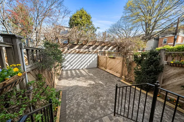 Contact Agent | 1515 T Street Northwest, Washington, DC 20009