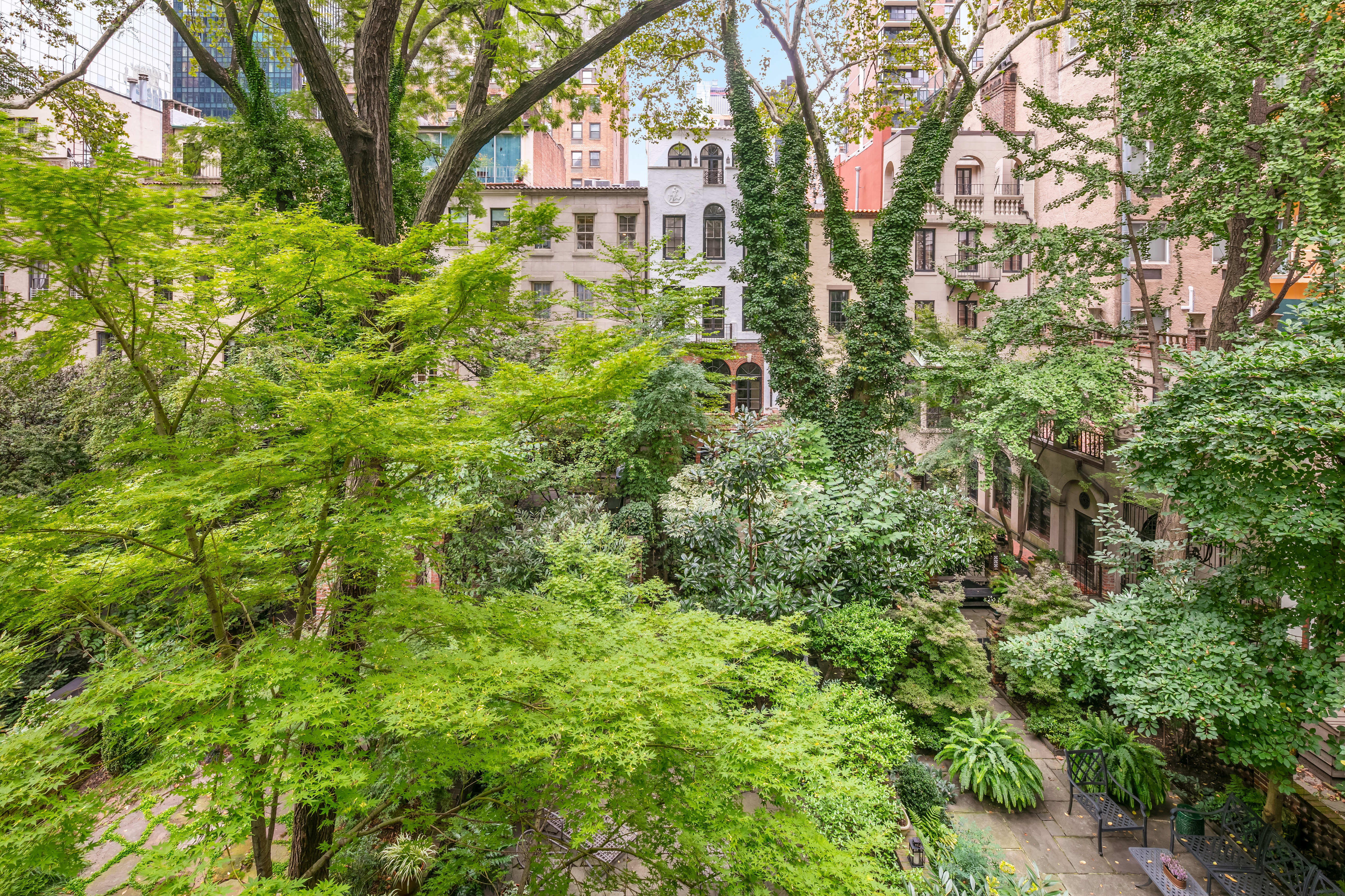 243 East 48th Street Manhattan, NY 10017 - Photo 16 of 20