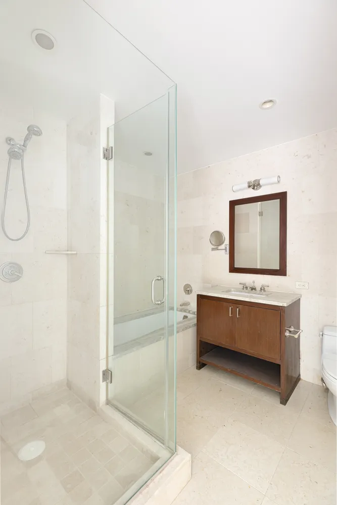 $975,000 | 100 Riverside Boulevard, Unit 9B | Upper West Side