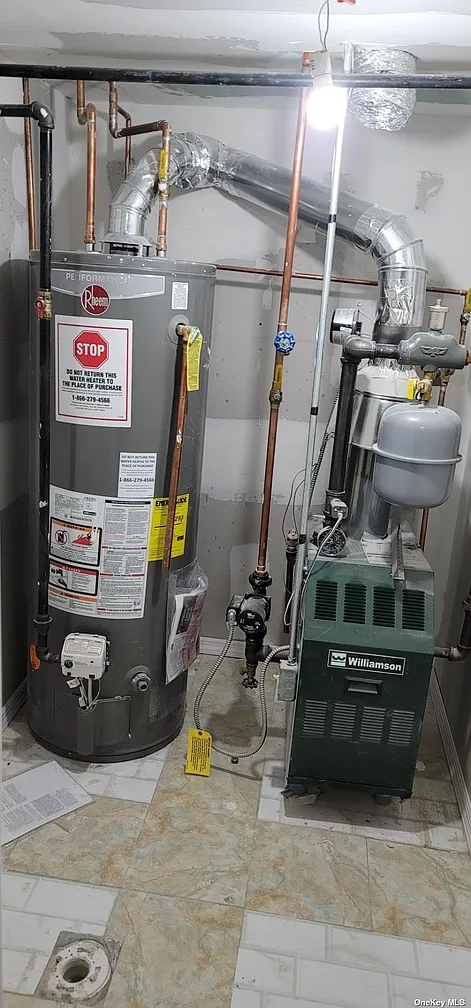 193-42 Williamson Avenue Queens, NY 11413 - Photo 26 of 28