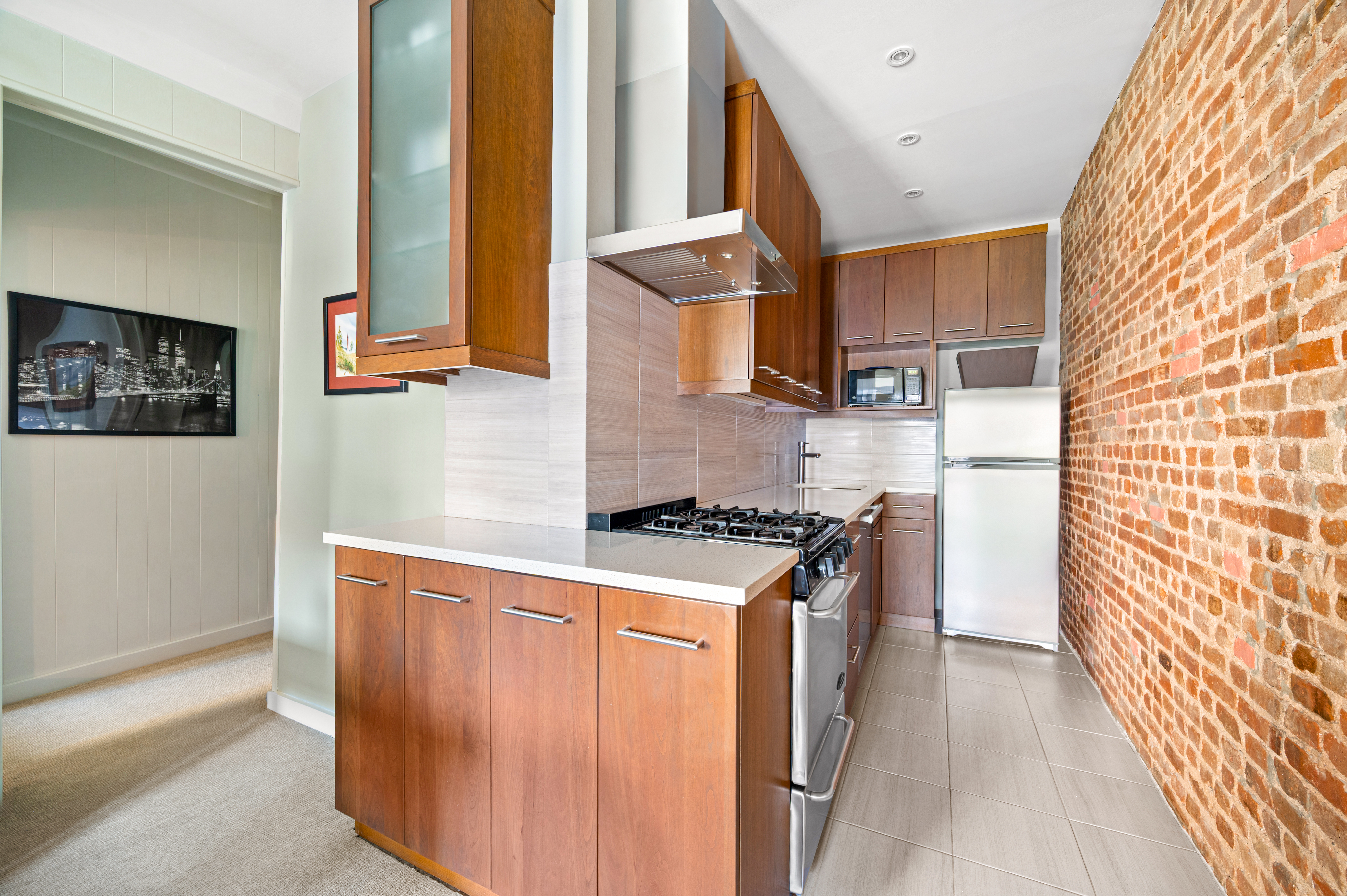 130 West 71st Street, Unit 10 Manhattan, NY 10023 - Photo 2 of 7 Gallery Image 2