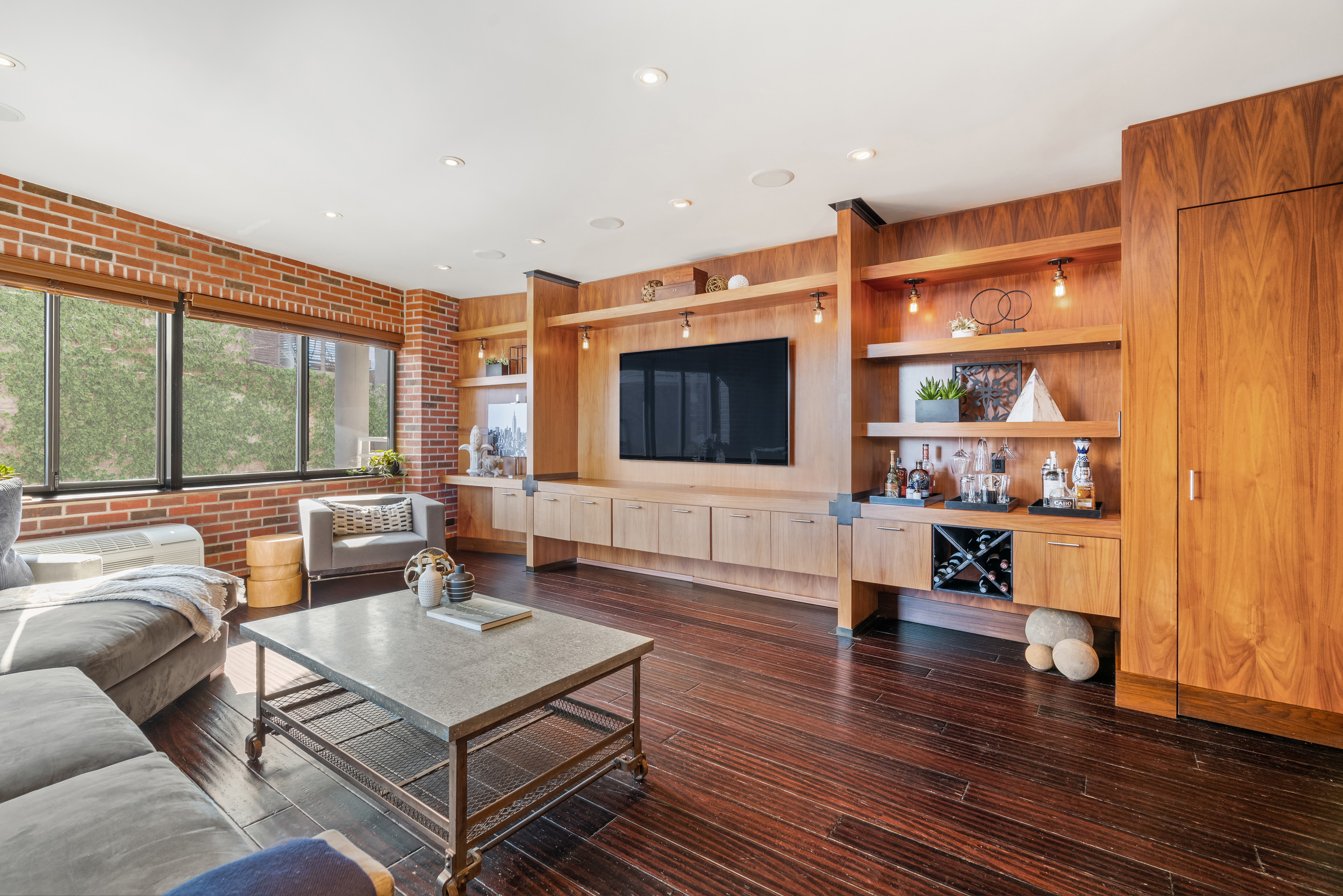 164 Bank Street, Unit 7B Manhattan, NY 10014 - Photo 2 of 12