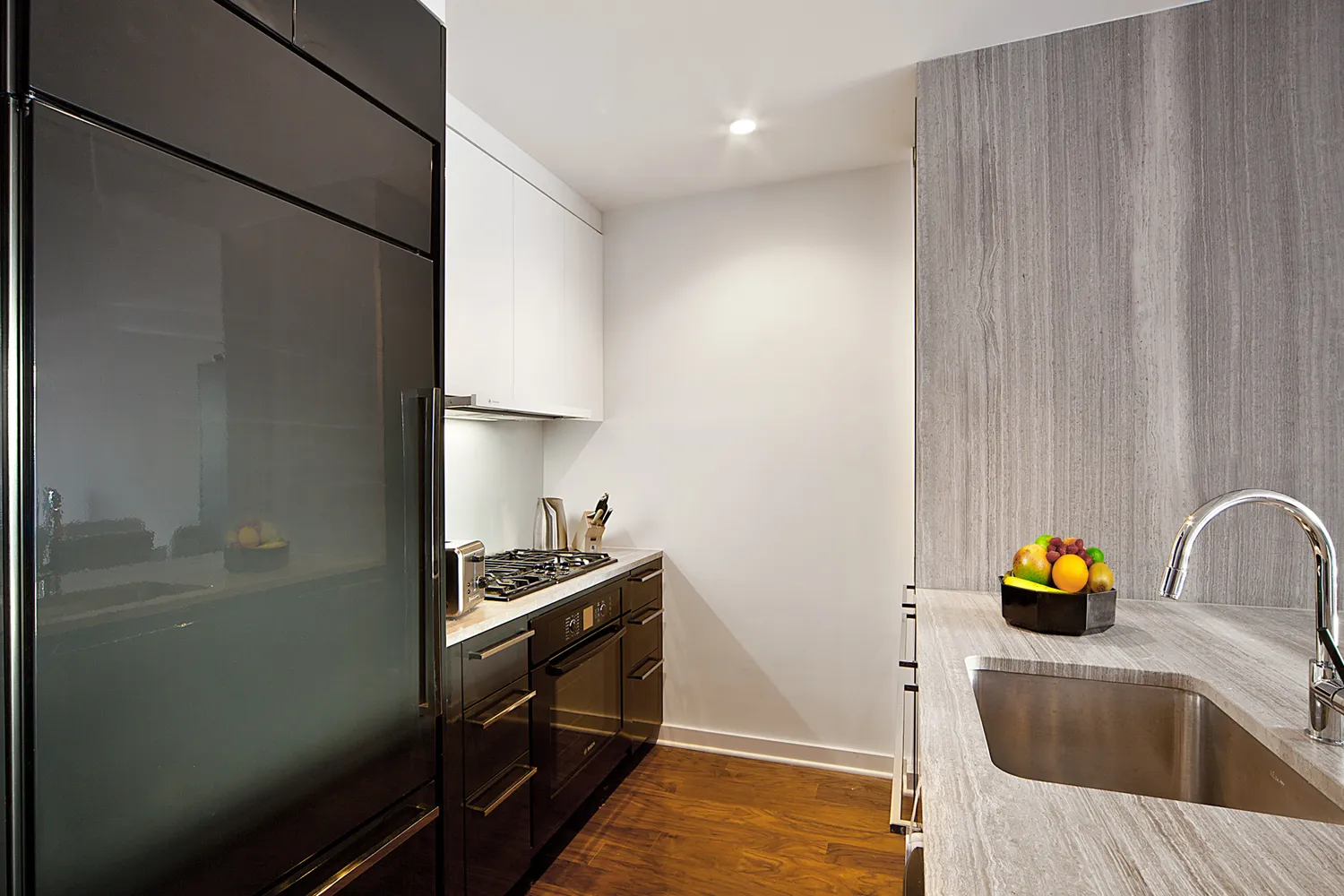 $6,250 | 2 Northside Piers, Unit 10B | Williamsburg