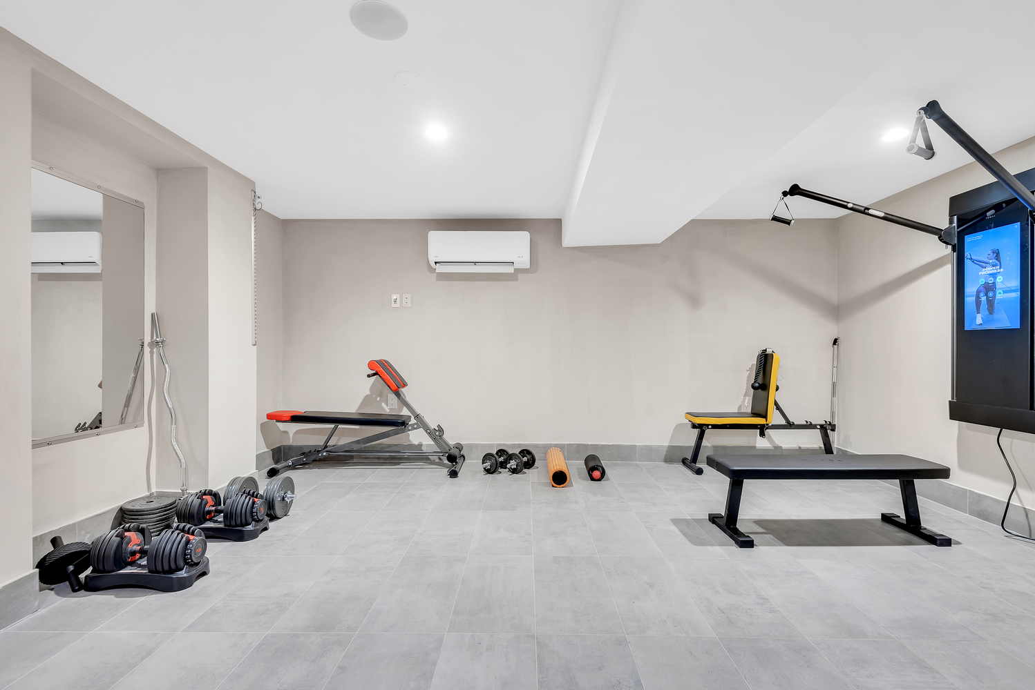 533 Decatur Street, Unit 1 Brooklyn, NY 11233 - Photo 15 of 20 a living room with furniture