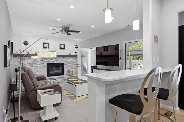 $709,000 | 1 Yardley Court, Mount Laurel, NJ 08054