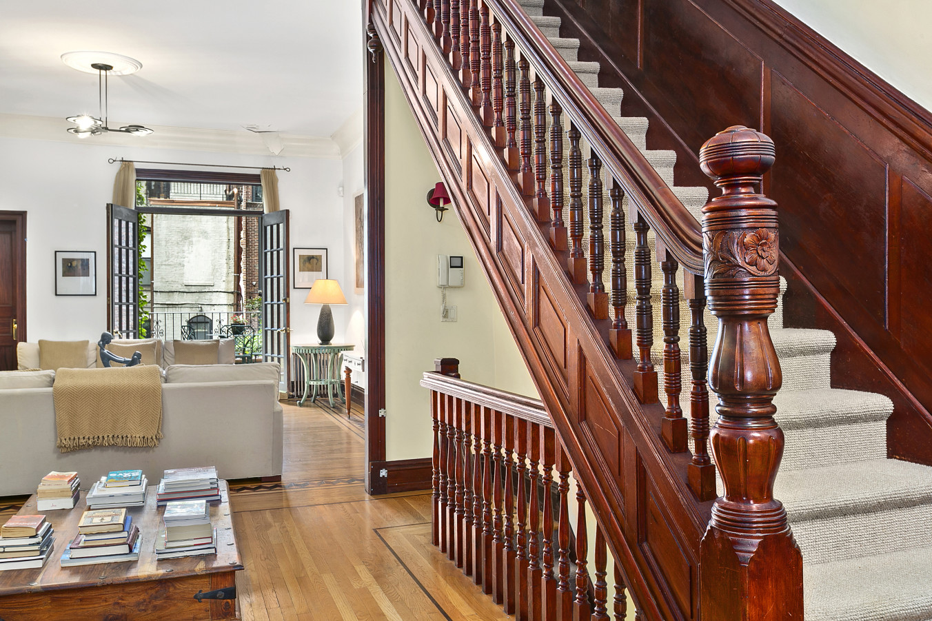 323 West 87th Street Manhattan, NY 10024 - Photo 5 of 12