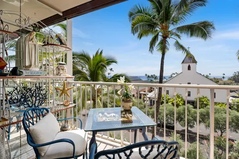 $500,000 | 75-5766 Kuakini Highway, Unit 406, Kailua-Kona, HI 96740