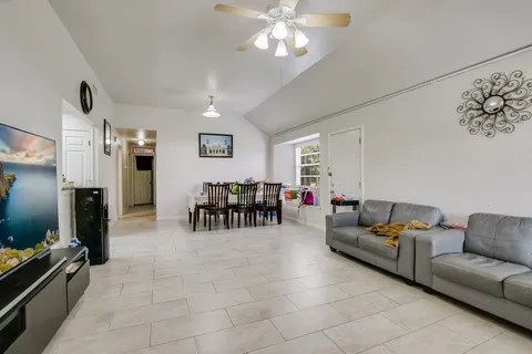 $679,000 | 11708 Kings View Court, Austin, TX 78750