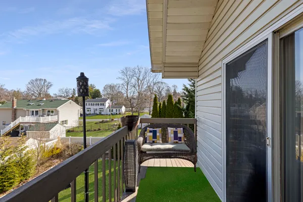 $950,000 | 27 Cypress Drive, Kings Park, NY 11754