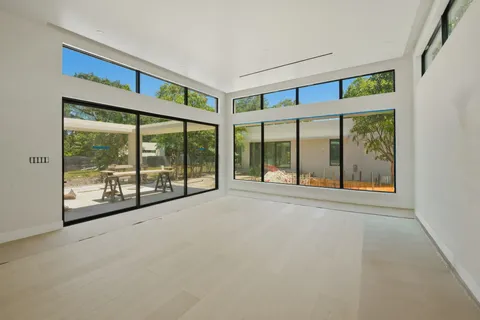 $2,950,000 | 170 Northwest 44th Street, Miami, FL 33127