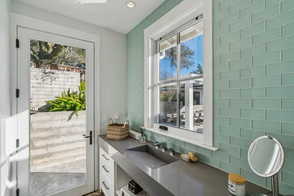 $4,800,000 | 519 Reed Court, Healdsburg, CA 95448