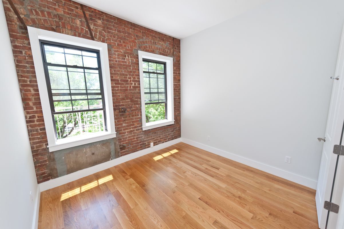 12-21 Astoria Boulevard, Unit 3F Queens, NY 11102 - Photo 5 of 11