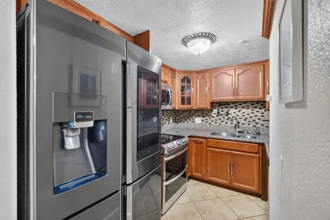 $305,000 | 1060 Northwest 7th Street, Unit 205, Miami, FL 33136