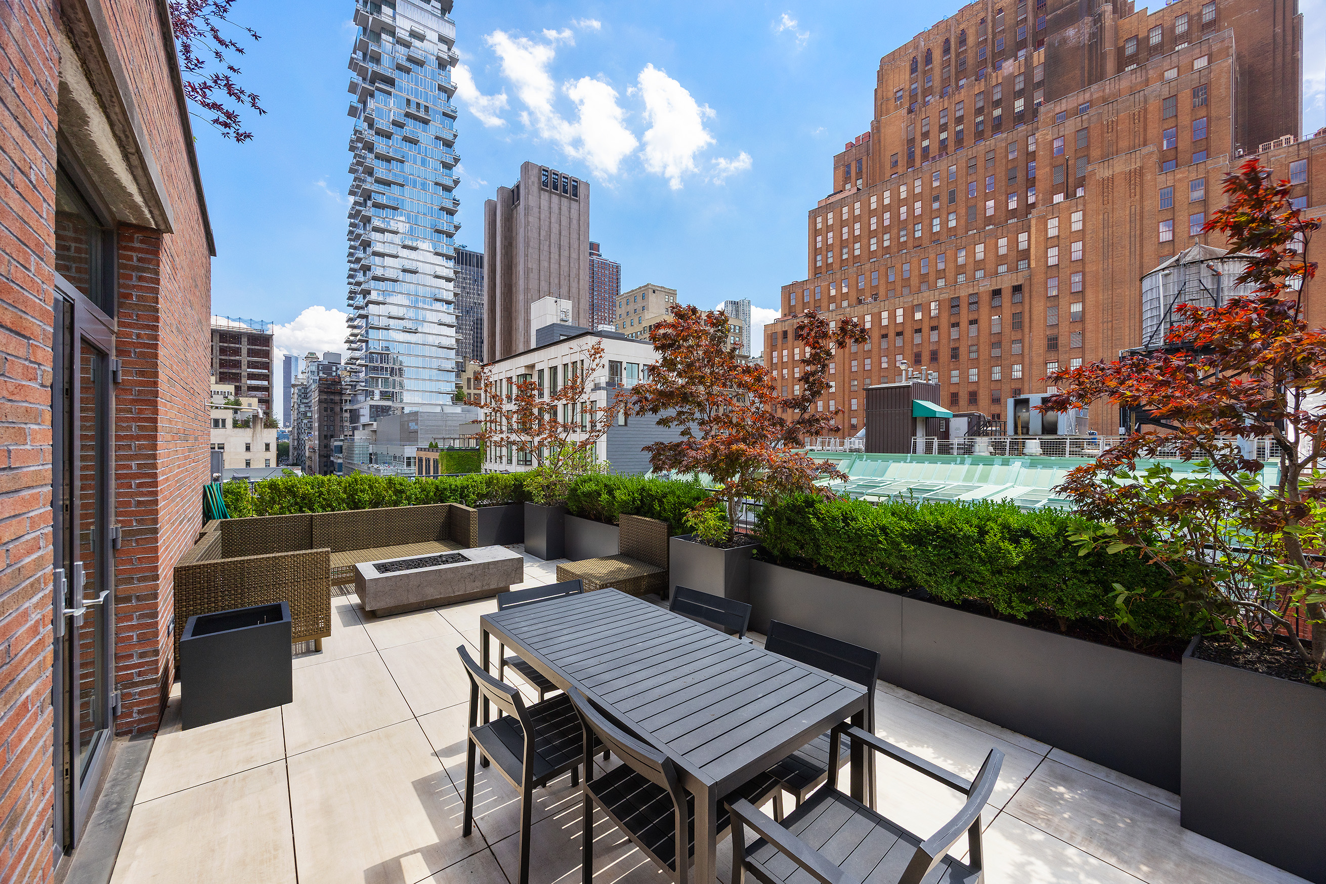 15 Leonard Street, Unit PH Manhattan, NY 10013 - Photo 16 of 37 a view of outdoor space yard and patio
