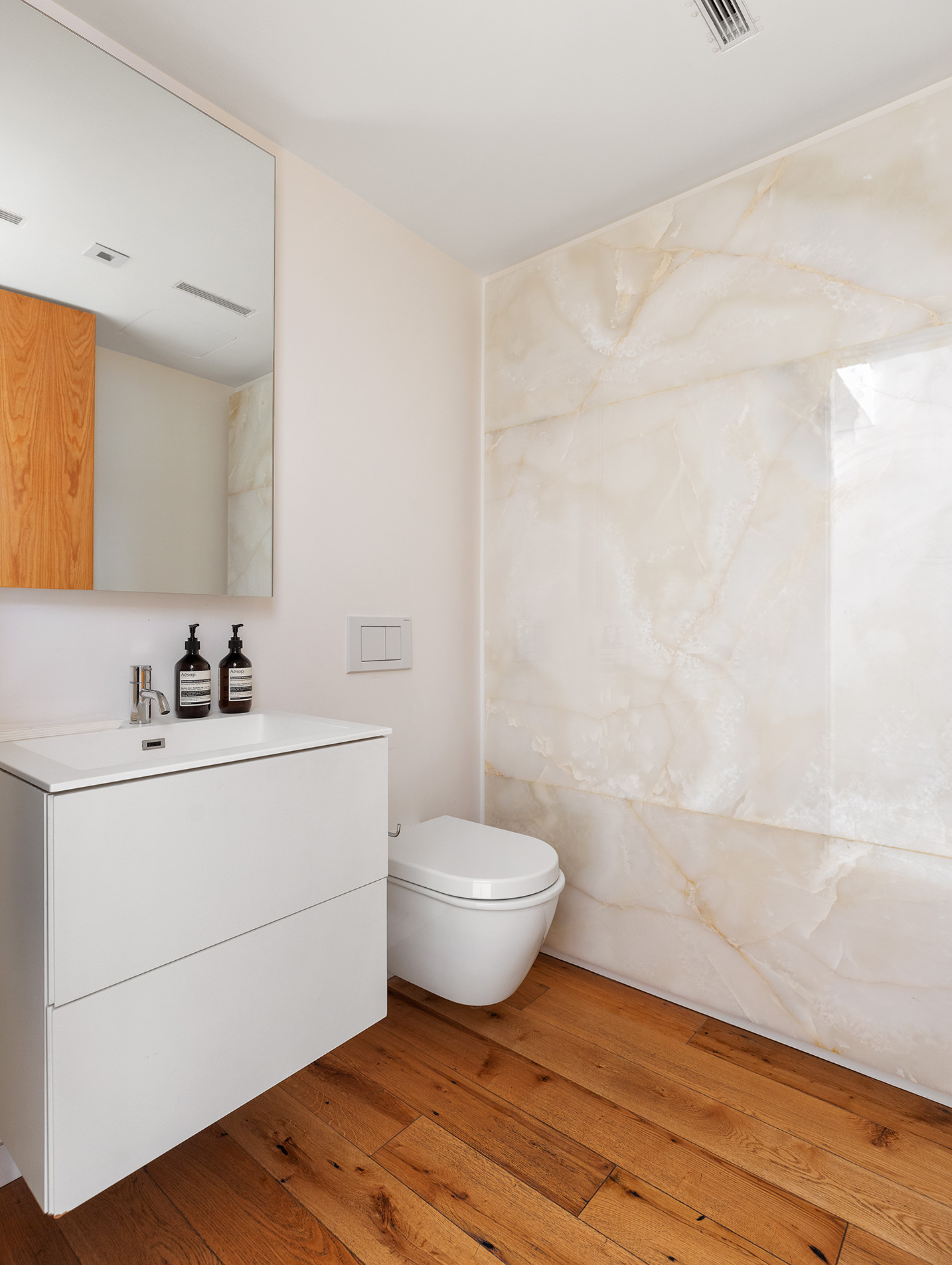 137 West 77th Street Manhattan, NY 10024 - Photo 23 of 27