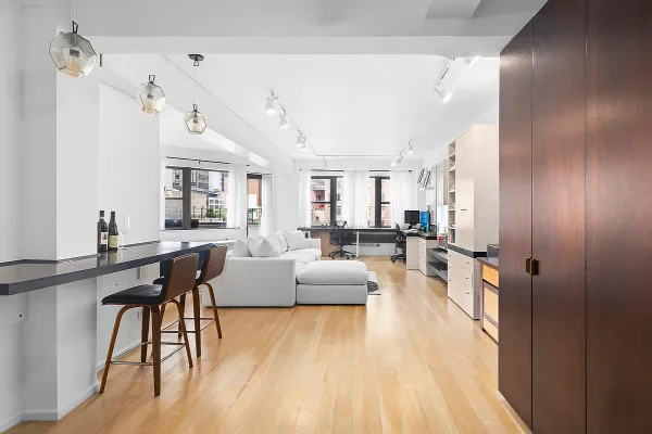 $4,500 | 240 East 46th Street, Unit PHC | Midtown East
