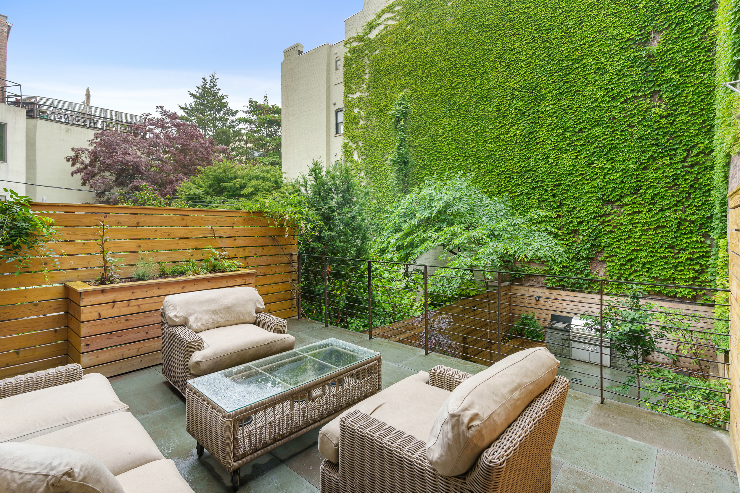 265 6th Avenue Brooklyn, NY 11215 - Photo 10 of 24 a view of sitting area with furniture