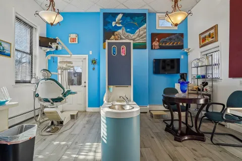 $875,000 | 273 Monmouth Street, Unit 1A, Jersey City, NJ 07302