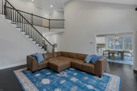 $2,385,000 | 3 Kensington Court, Warren, NJ 07059