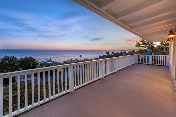 $2,500,000 | 32122 Coast Highway, Laguna Beach, CA 92651