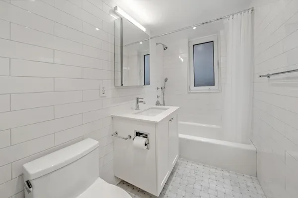 $999,000 | 50 Sutton Place South, Unit 11L | Sutton Place