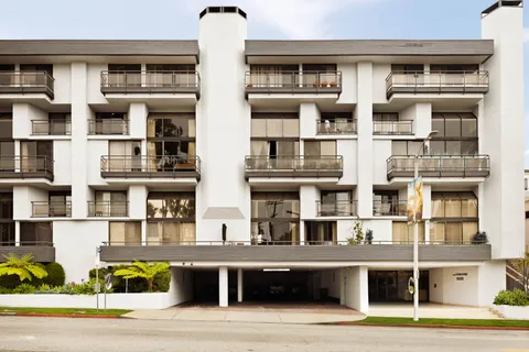 $1,349,000 | 1520 South Beverly Glen Boulevard, Unit 507, Los Angeles, CA 90024