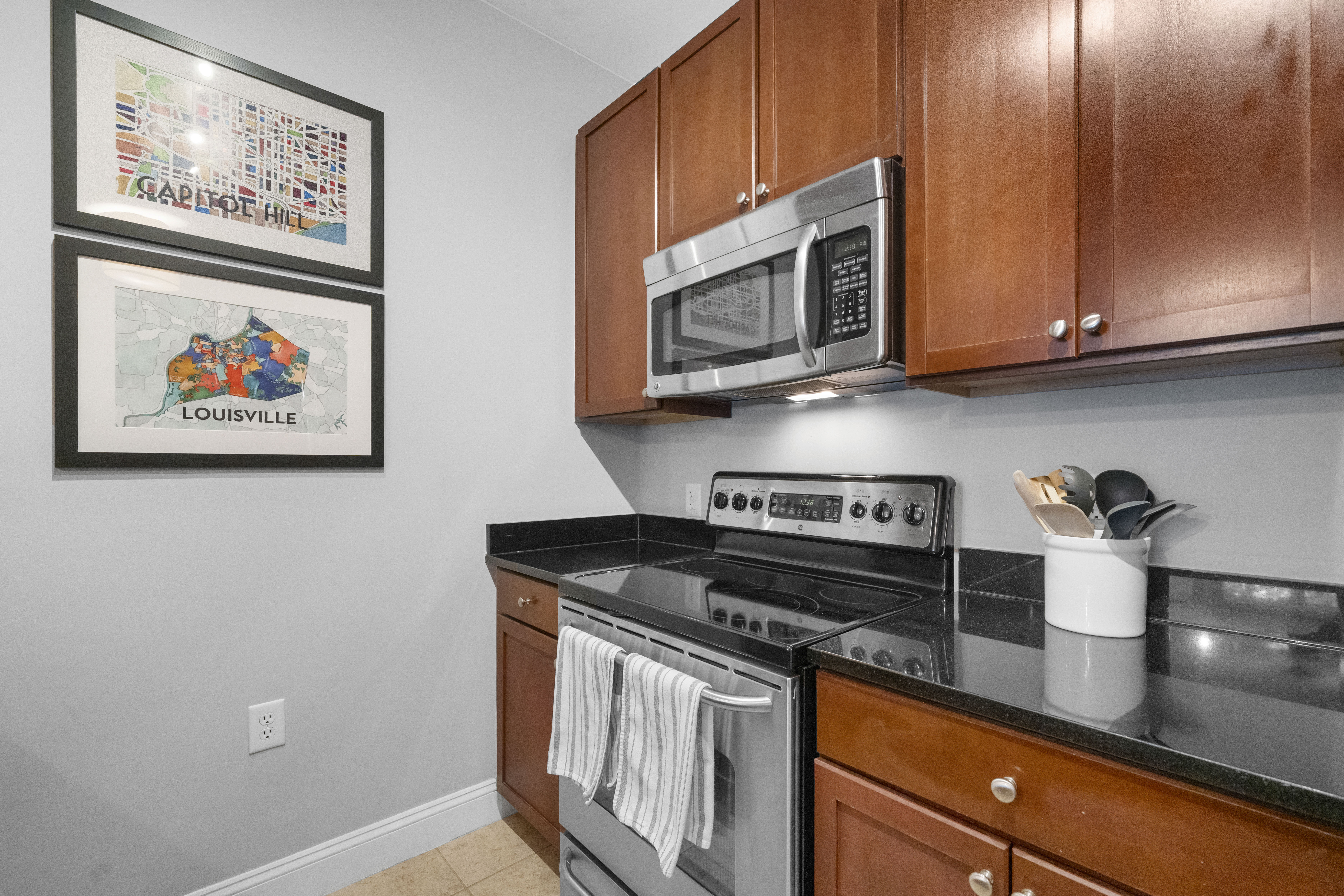 1391 Pennsylvania Ave. Southeast, Unit 264 Washington, DC 20003 - Photo 8 of 46