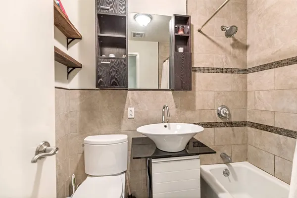 $3,850 | 188 15th Street, Unit 201 | Park Slope