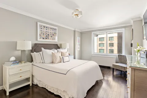 $725,000 | 201 East 25th Street, Unit 5F | Kips Bay