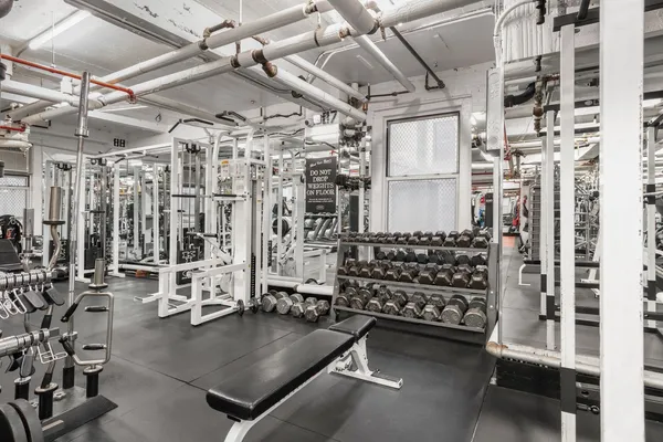 $725,000 | 333 East 43rd Street, Unit 705 | Midtown East