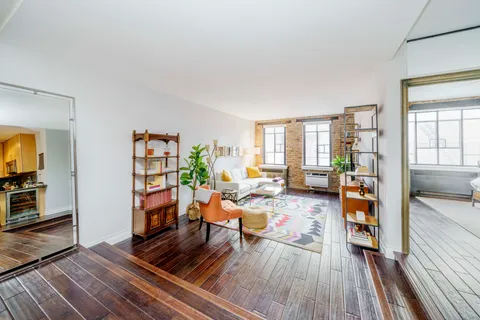 $6,850 | 255 West 23rd Street, Unit 4HW | Chelsea