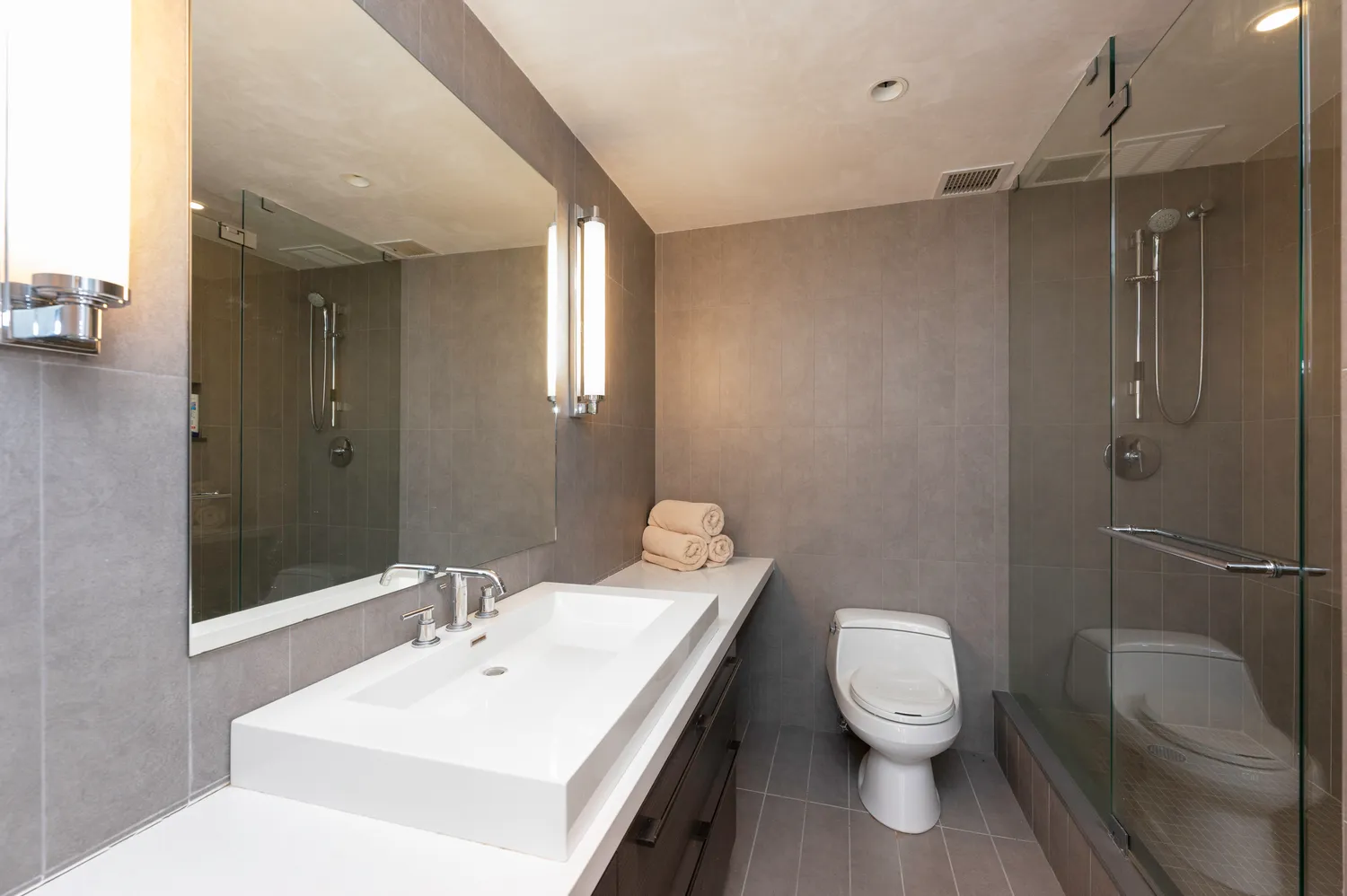 $34,000,000 | 641 5th Avenue, Unit 49CDE | Midtown East