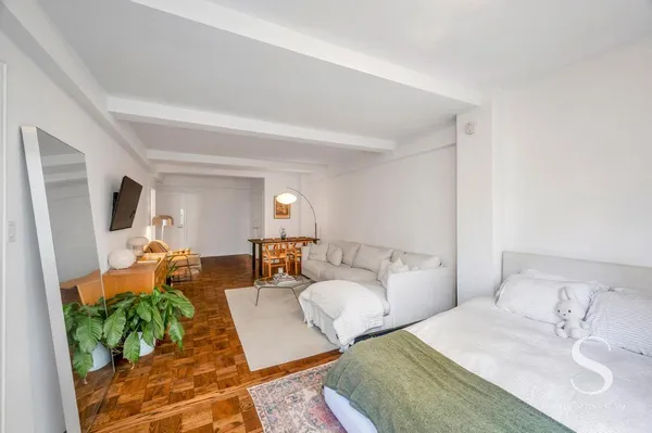 $675,000 | 7 Lexington Avenue, Unit 5E | Gramercy