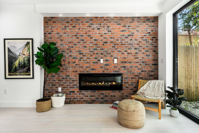 $2,295,000 | 364 Columbia Street | Red Hook