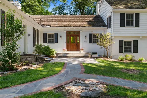 Contact Agent | 6613 Bradley Boulevard, Bethesda, MD 20817