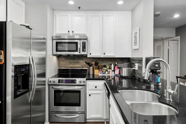 $595,000 | 5605 Friars Road, Unit 308, San Diego, CA 92110
