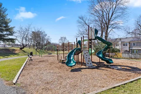 $390,000 | 20017 Spur Hill Drive, Gaithersburg, MD 20886