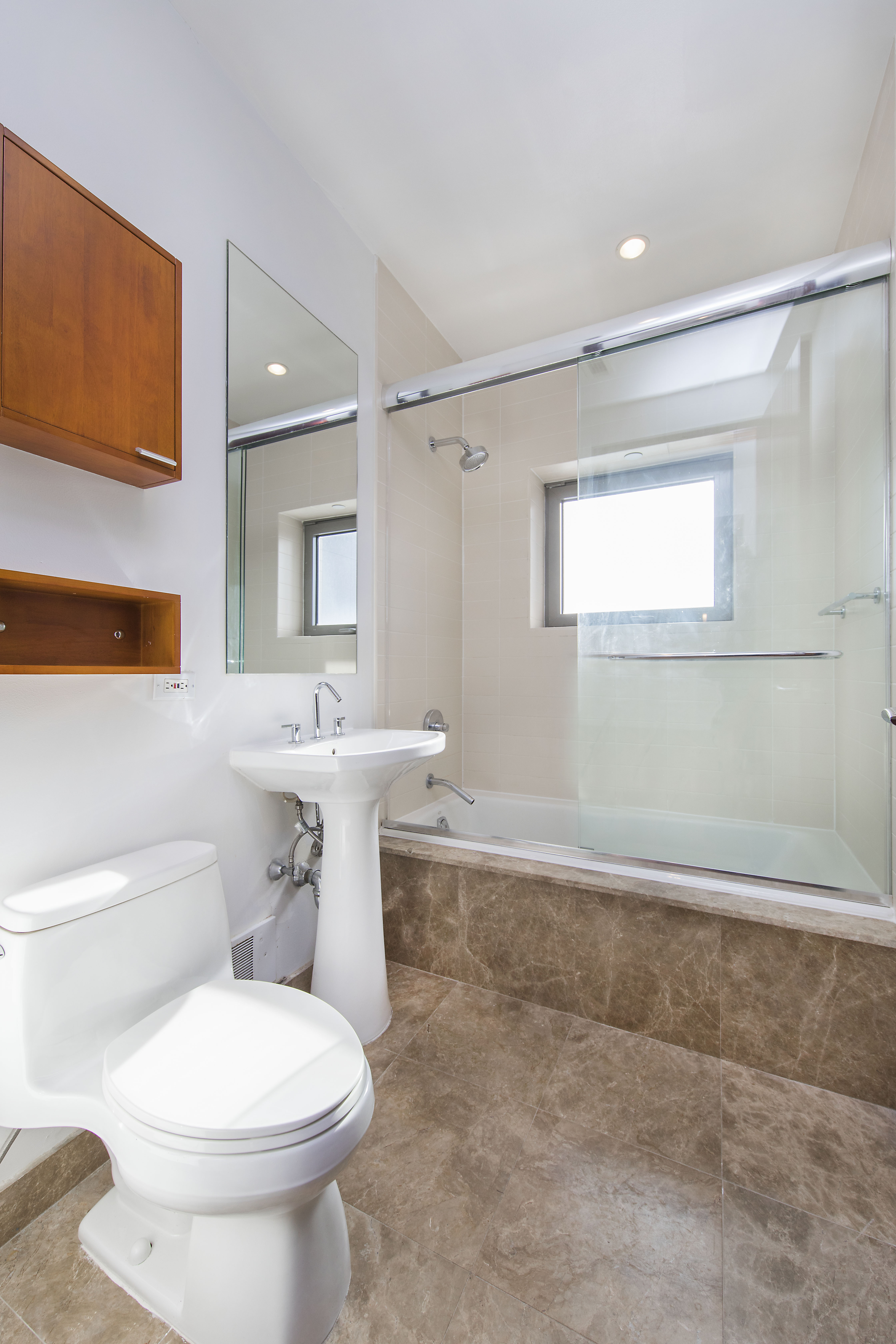 42-51 Hunter Street, Unit 6D Queens, NY 11101 - Photo 8 of 12