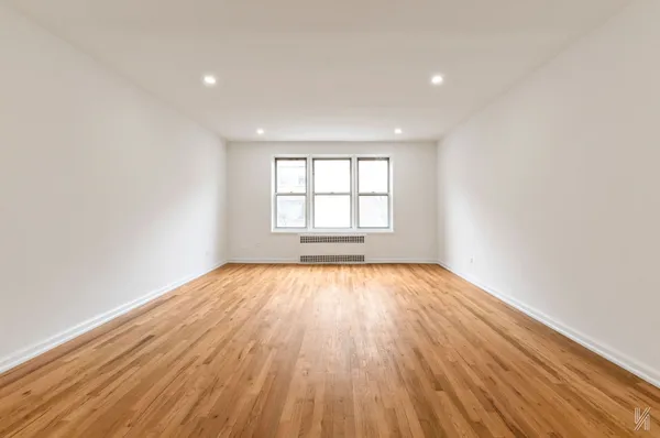 $499,000 | 79-10 34th Avenue, Unit 4U | Jackson Heights