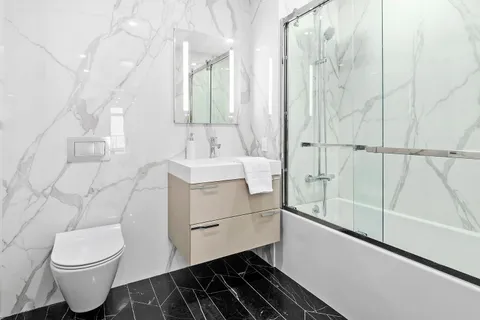 $849,000 | 101 East 2nd Street, Unit 3C | East Village