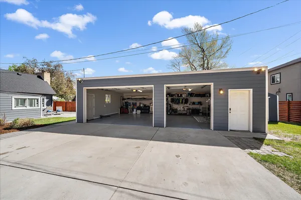 $900,000 | 8108 Grandview Avenue, Arvada, CO 80002